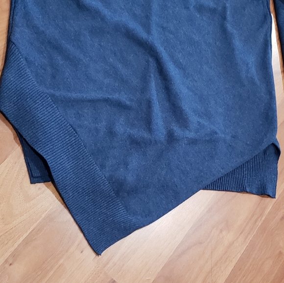 Verve Ami Asymmetrical Navy Long Sleeve Sweater - Picture 3 of 4